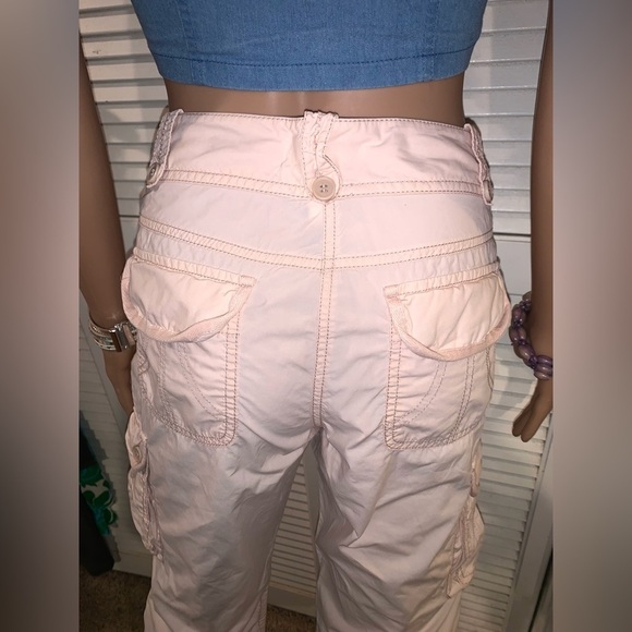 Vintage Y2K Powder Pink capri Cargo Pants by The Limited women’s size 2 - Picture 6 of 7